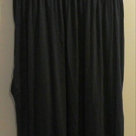 Two dresses 30 each 2 for 50 - Picture 3 of 4